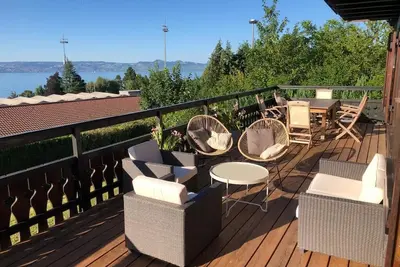 Image de Chalet avec grande terrasse vue sur le Lac d'Evian