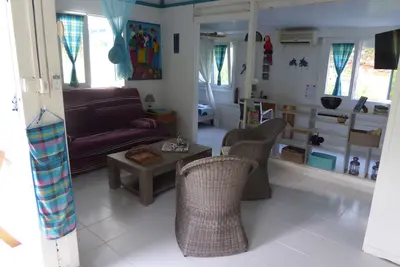 Image de Bungalow créol / piscine dans jardin exotique (2 personnes)