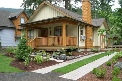 Image de Lavish chalet 4 saisons avec station comme commodités!