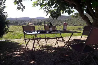 Image de Maison de campagne (88m2) entourée de vignes. située à 6 km de la mer