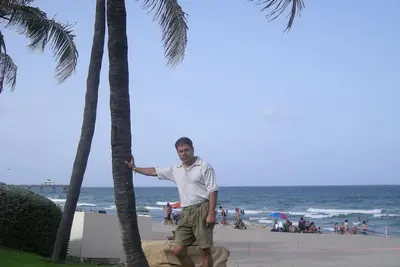 Image de 55+ Condo, 2 Chambres, Belle piscine et vue sur le lac. $ 2250