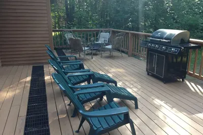 Image de 4-Level maison près de Story Land, Ski