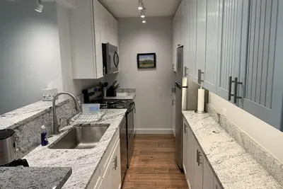 Image de Le plus abordable 2br! Près de la piste cyclable dans les trembles