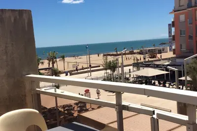 Image de A deux pas de la plage bel appartement vue sur mer avec terrasse