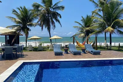 Image de Pieds dans l’eau, 400 m², 5 suites, piscine de 40 m², journaliers,