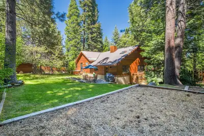 Image de Navette gratuite pour la station de ski de Homewood * Wi-Fi * Tvhd * Bain à remous * Cour arrière clôturée *