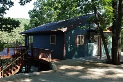 Image de Dunndee'S Lake Cabin - Au bord du lac avec vue imprenable sur le lac dans un cadre privé