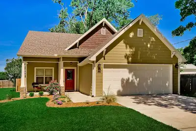 Image de Maison d'artisan dans le centre-ville historique de Bentonville - près de tout