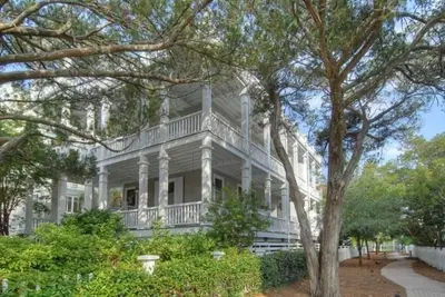 Image de Belle maison avec vue sur l'océan dans Coast Cottages