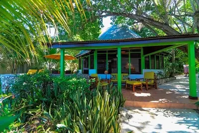 Image de Bord de mer deux chambres Cottage!
