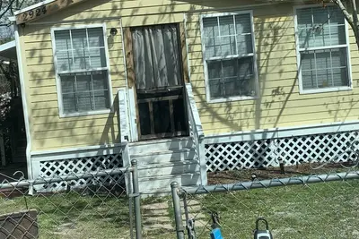 Image de 4 minutes à Holden Beach - Neat & Clean, quartier calme. Super confortable!