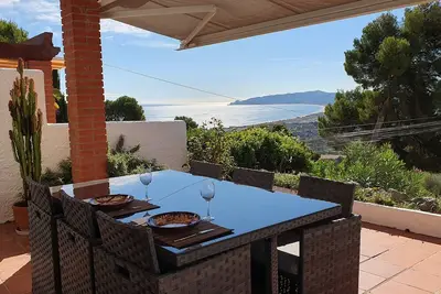 Image de Charmante maison avec vue splendide sur la baie de l'Estartit