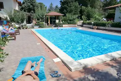 Image de Maison/Villa Saphir, Piscine D'Eau Sale'E, Chlore Naturel (Non Chimiques)