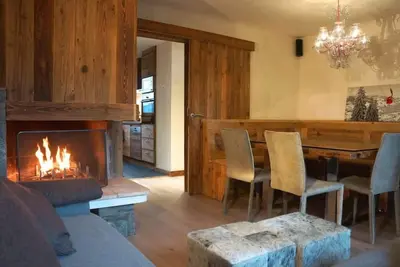 Image de Rochebrune appartement de charme proche centre village idéalement situé.