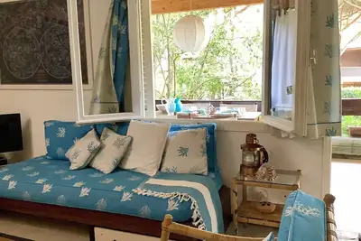 Appartement confortable et élégant avec terrasses vertes