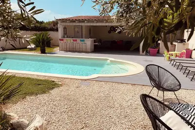 Image de Maison avec jardin et piscine au coeur des Alpilles à Mouriès