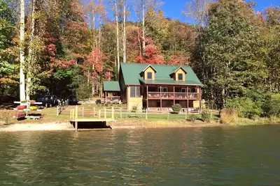 Image de Luxe Lakeview Mountain Cabin Brevard, Asheville, Hendersonville Région