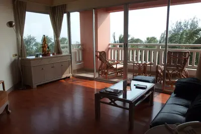 Image de Appartement privé avec service hôtelier, dans un hôtel de golf/spa