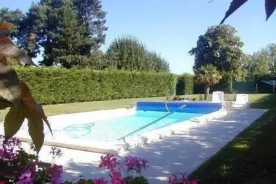 Image de Gite avec piscine privée à savigné