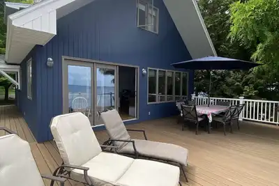 Image de Waterfront Cottage sur la magnifique baie Whites