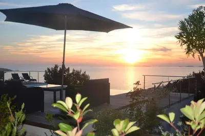 Image de Villa d'architecte - vue exceptionnelle sur les Sanguinaires & Golfe d'Ajaccio