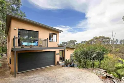 Image de Cartes postales du bord | Maison de quatre chambres à coucher avec deux cheminées