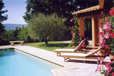 Image de Cottage pour 2 personnes avec piscine privée dans parc arboré classé ***