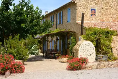 Image de Mas ancien dans un cadre de charme