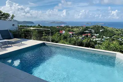 Image de Don’t miss it! Feb 16-22nd last minute availability! Amazing view, heated pool!