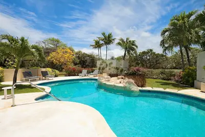 Image de Hunter Cottage - villa de luxe avec piscine. Location de voiture incluse dans le tarif été / automne