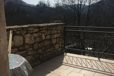 Image de cottage maison bugey méridional Cascades Benonces 70km Lyon.