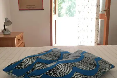 Image de Explorez la vie de l’île en septembre (Détendez-vous. Nager. Marche. Bicyclette. Répéter :-)