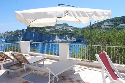 Image de la maison de plage à deux pas de la plage de dernière minute 10/17 août
