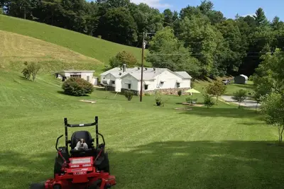 Image de Lovely home on 136acre, 13 Miles from North Asheville. 6 miles from Br Parkway
