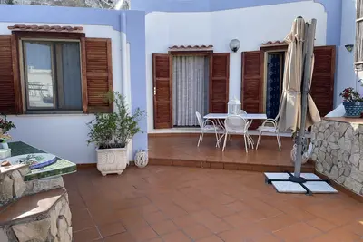 Image de Maison avec jardin et terrasses \" La Vigne\"