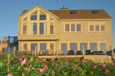 Image de Oceanfront Accueil - 6br spectaculaires Vues & Accessible en fauteuil roulant Ascenseur