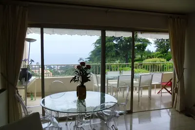 Image de Appartement Cannes  Croix Des Gardes Splendide Vue Mer