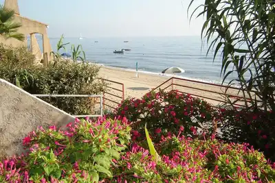 Image de Très belle villa avec jardin dans une résidence avec piscine à 100 m de la plage
