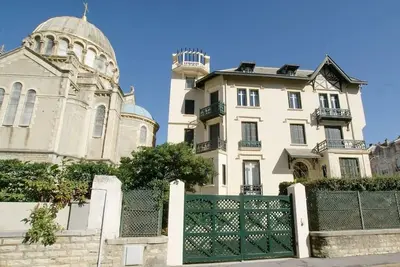 Image de Duplex avec jardin et vue mer en centre ville de Biarritz 3 mn a pied des plages