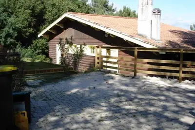 Image de Villa agréable  avec terrasse de 55 m2 surplombant le lac - Wifi
