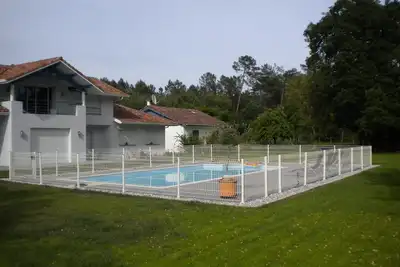Image de Holiday home with swimming pool surrounded by nature in Soustons