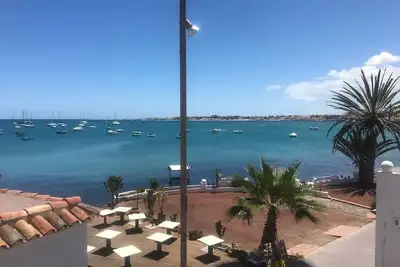 Rare. Appartement avec balcon en front de mer  à Corralejo, île de Fuerteventura