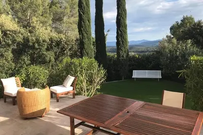 Image de Charmante Villa avec Spa et Panorama