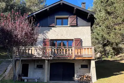 Image de Joli chalet dans la forêt