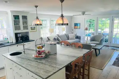 Image de On the Way House - un mélange parfait de contemporain et de classique