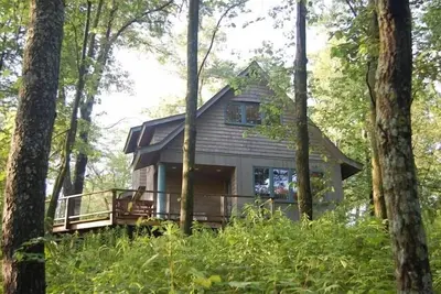 Image de Scenic Cabin Luxe, calme Woods, Blue Ribbon Trout flux