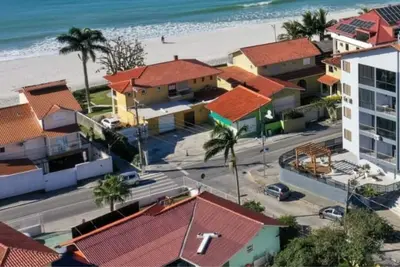 Image de À part. 20 mètres de la mer - 4 personnes - WiFi gratuit \/ télévision par câble \/ climatisation