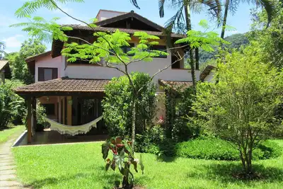 Image de Maison avec 3 suites en copropriété à Barra do Sahy - 3 suites