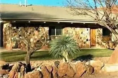 Image de Belle maison unique loin de la maison!