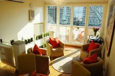 Image de Spectaculaire terrasse donnant sur la cathédrale